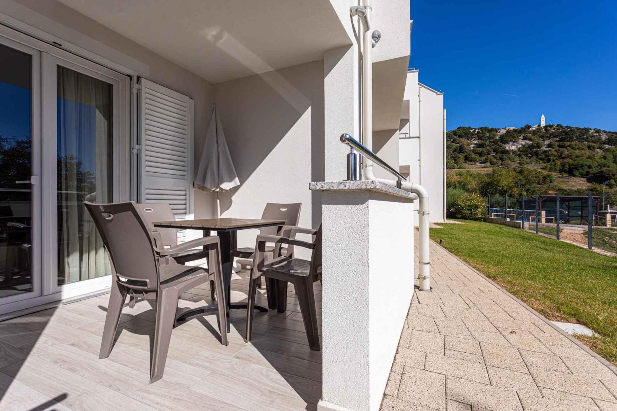 In 37047 Apartment Baska (Krk)
